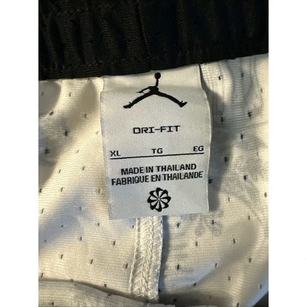Jordan Nike Shorts Dri Fit Printed White Diamond FV8614-100 Size XL